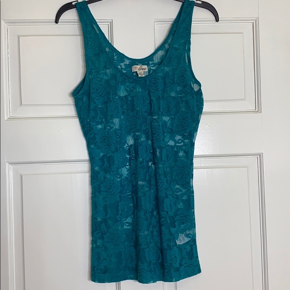 Guess Tops - GUESS Lace Tank Size S